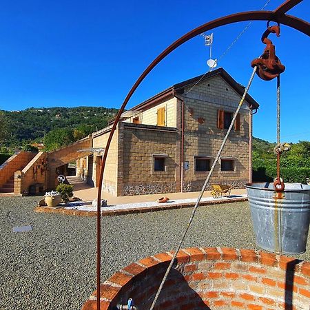 Spicchio Di Luna - Casa Vacanze Albiano Magra Экстерьер фото