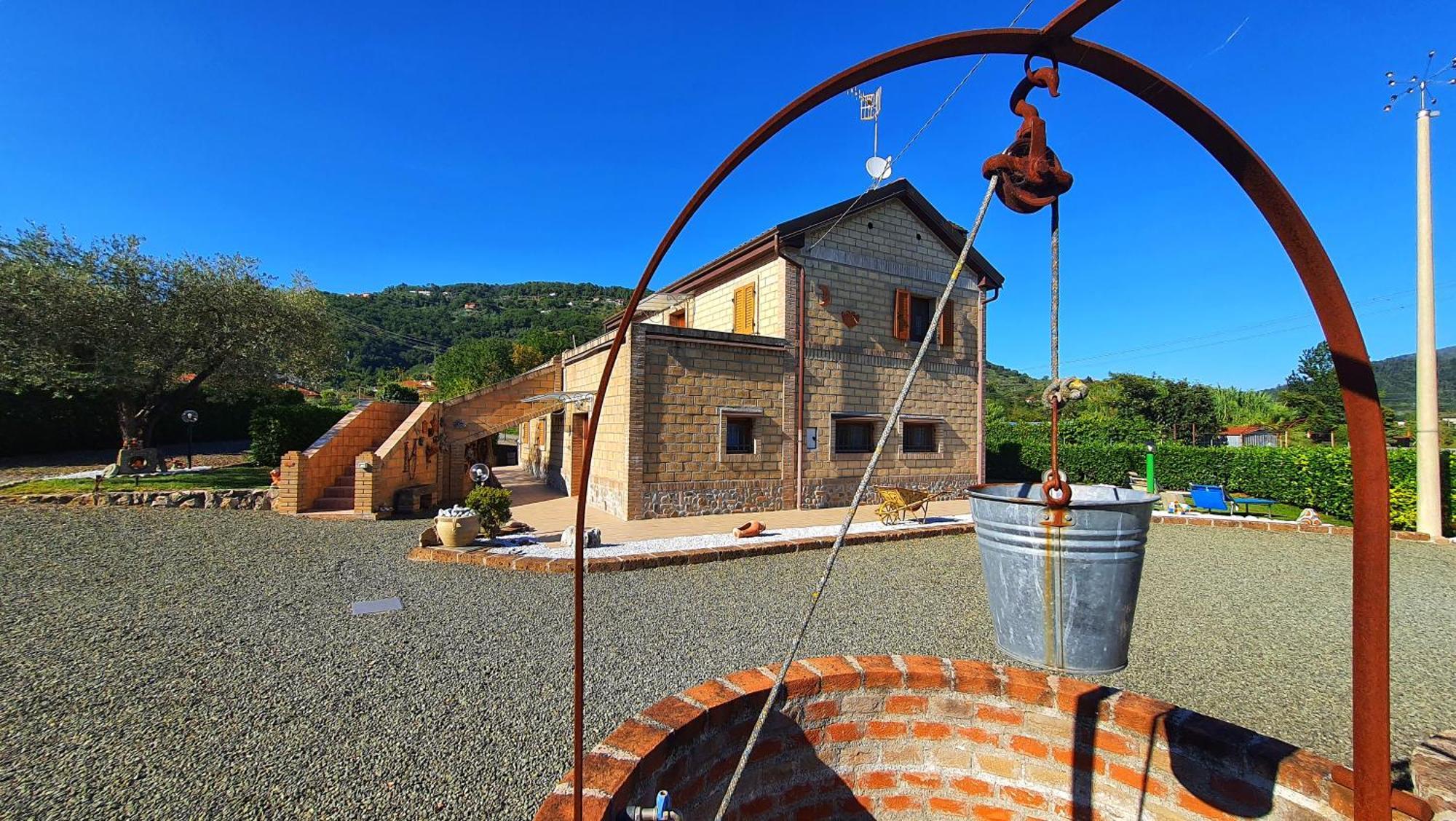 Spicchio Di Luna - Casa Vacanze Albiano Magra Экстерьер фото